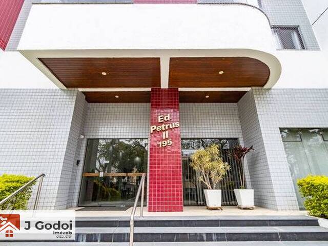 #2239 - Apartamento para Venda em Curitiba - PR