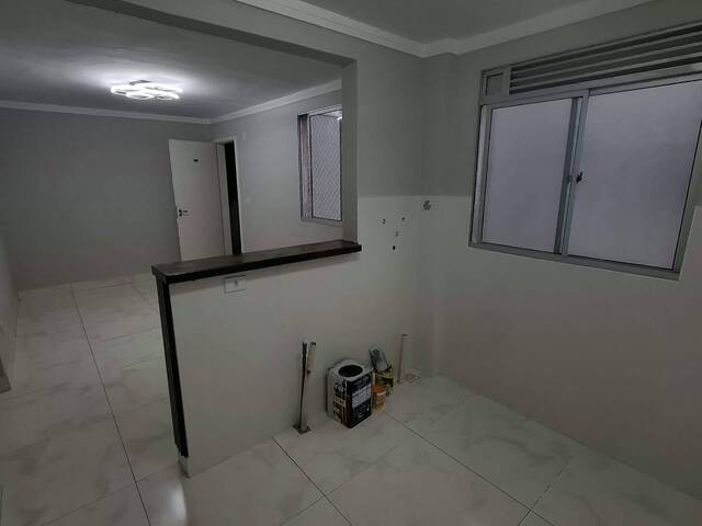 #2240 - Apartamento para Venda em Curitiba - PR
