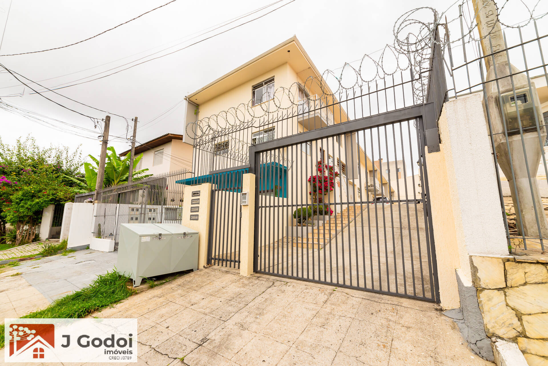Sobrado, 3 quartos, 108 m² - Foto 2