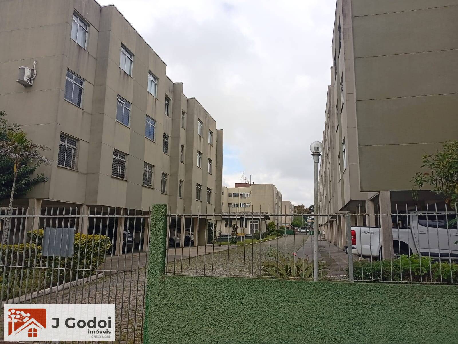 ÓTIMO APRTAMENTO - BACACHERI - 2 DORM - CONJUNTO LÊONIS